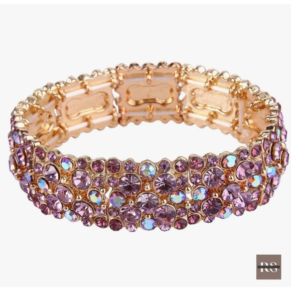 Round Austrian Crystal Elegant Stretch Bracelet. - Picture 2 of 3